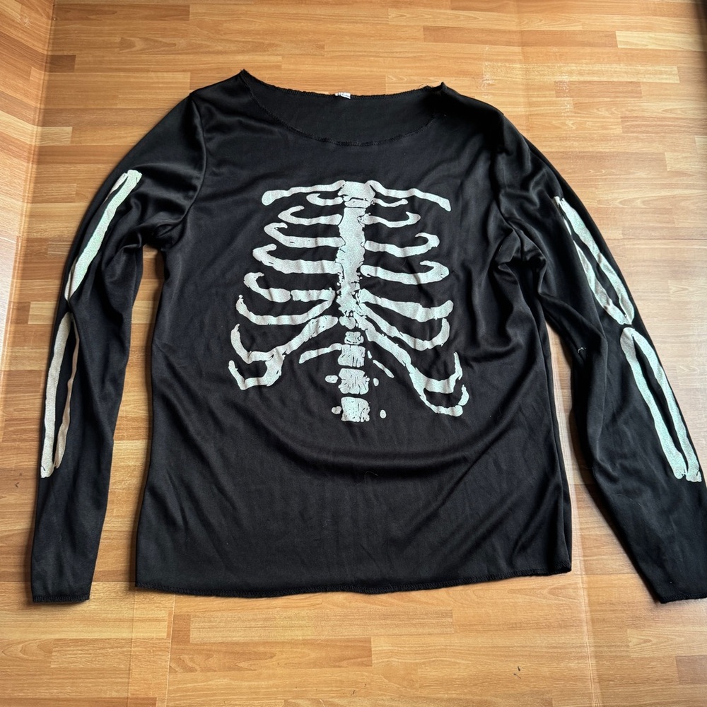 Halloween skeleton long sleeve top